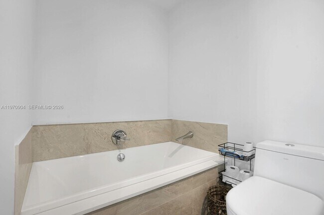 Building Photo - 488 NE 18th St