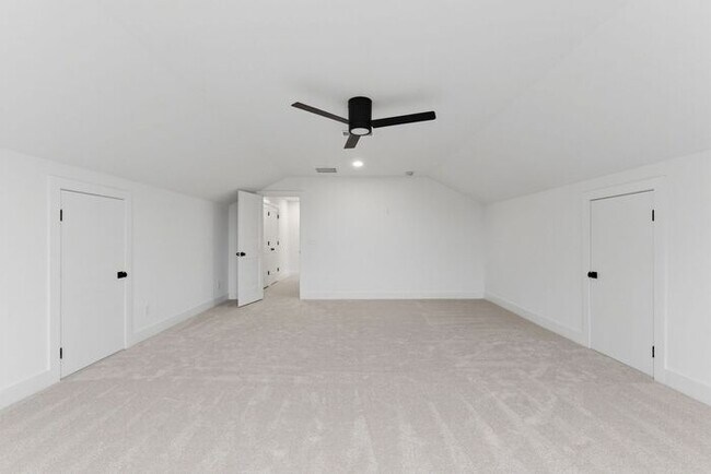 Building Photo - Brand New Home in Old Hickory - Golf Course Views - Pet Friendly