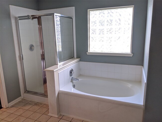 Building Photo - 27139 Pine Crossing Dr
