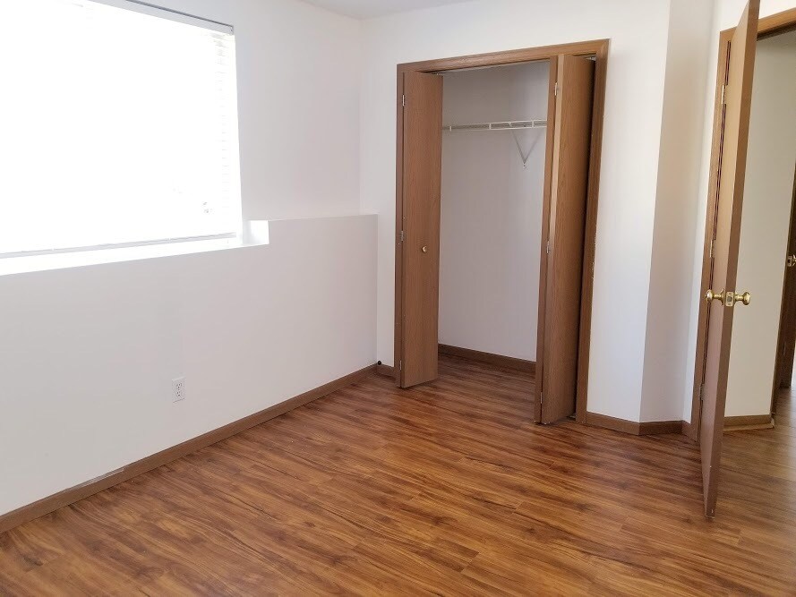 Building Photo - 1230 Murray St NE