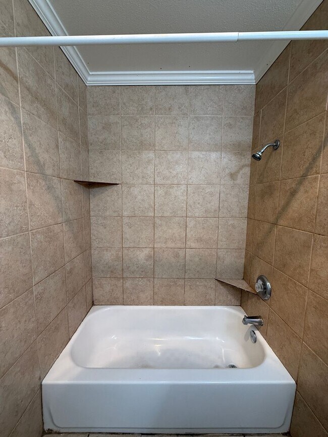 Building Photo - Large Two Story Condo with Two Car Detache...