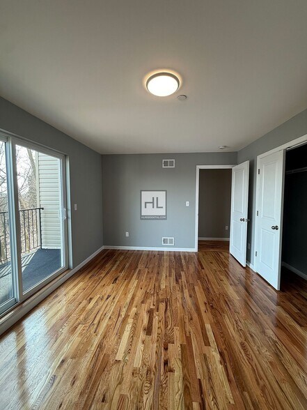 Building Photo - CUNARD AVENUE