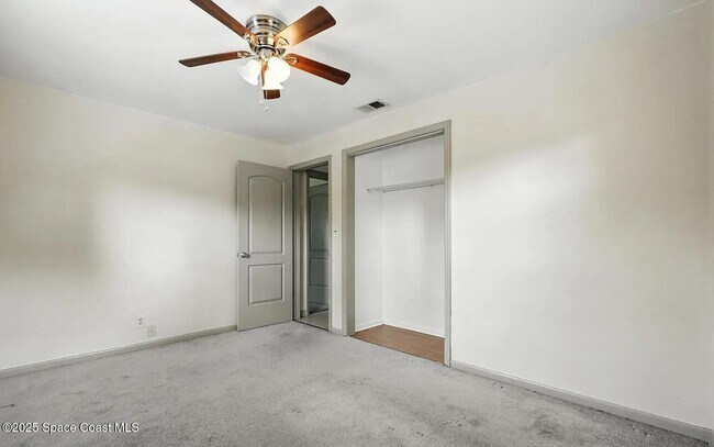 Building Photo - 1412 Sunland Rd