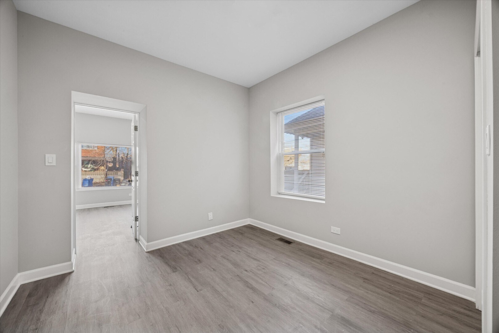 Building Photo - 8018 S Harvard Ave