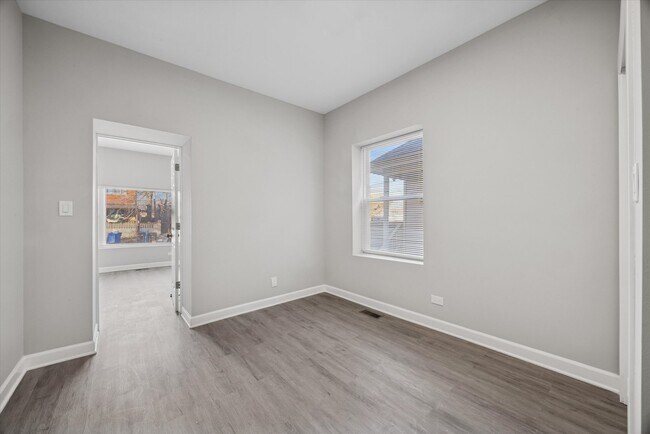 Building Photo - 8018 S Harvard Ave