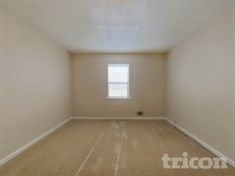 Building Photo - 259 Brooks St