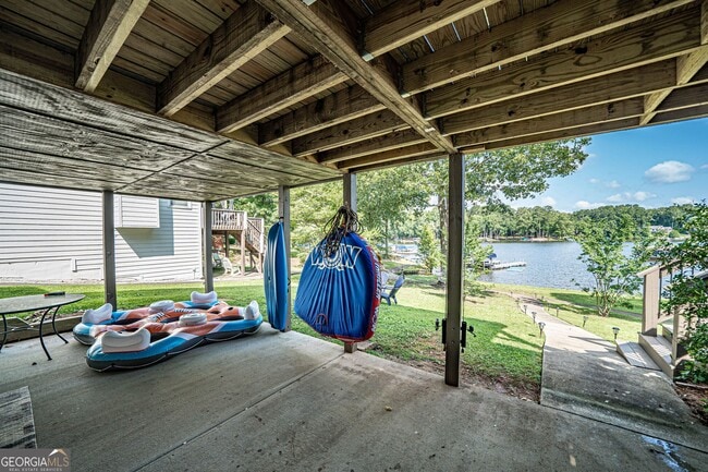 Building Photo - 375 Arrowhead Trail