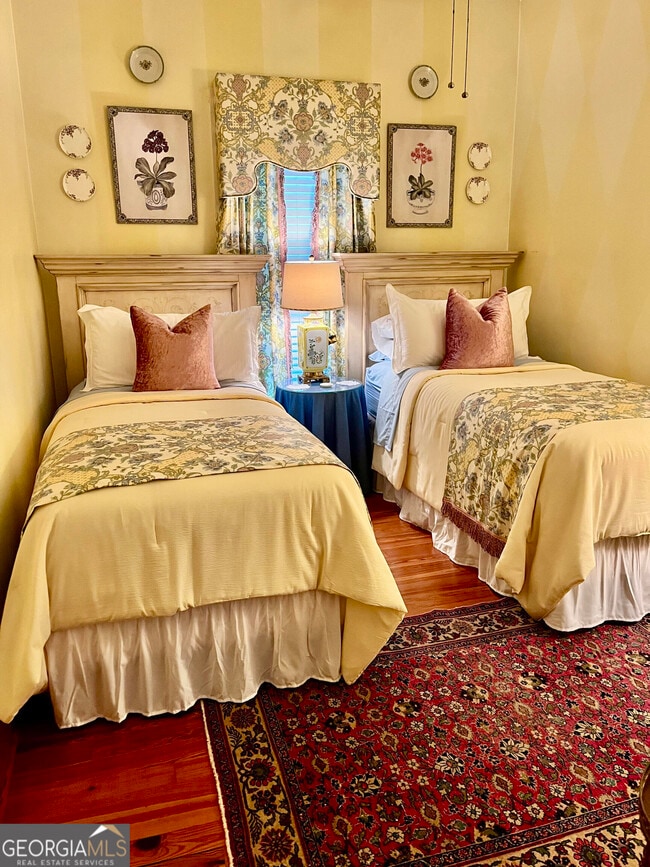 Building Photo - 1663 Thompson Ln