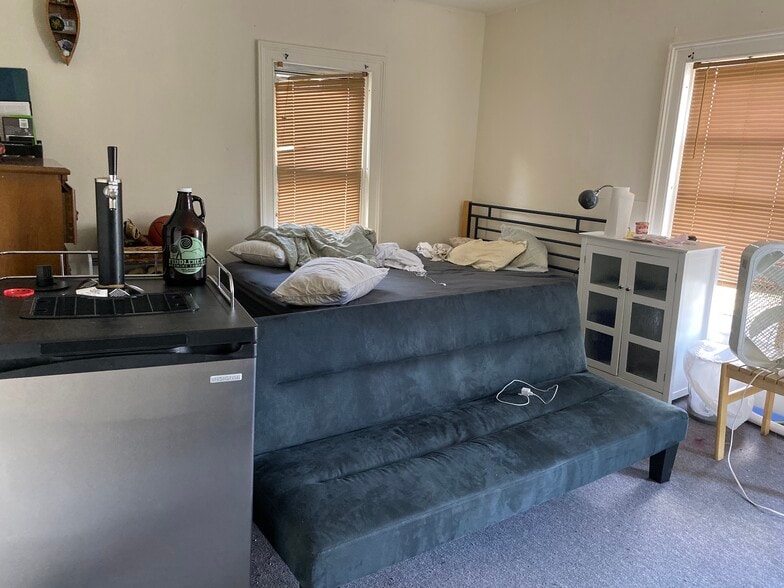 Building Photo - 68 Elmwood Ave