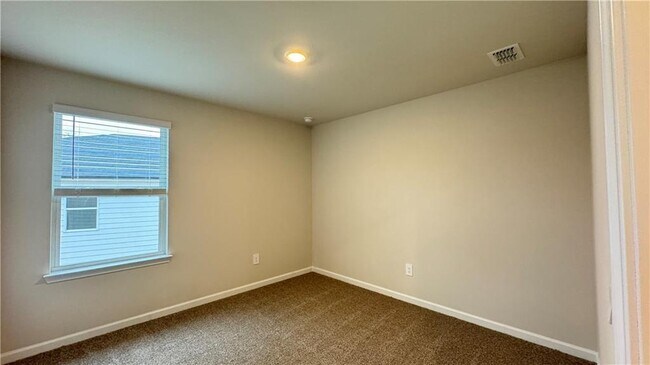 Building Photo - 228 Water Oak Wy