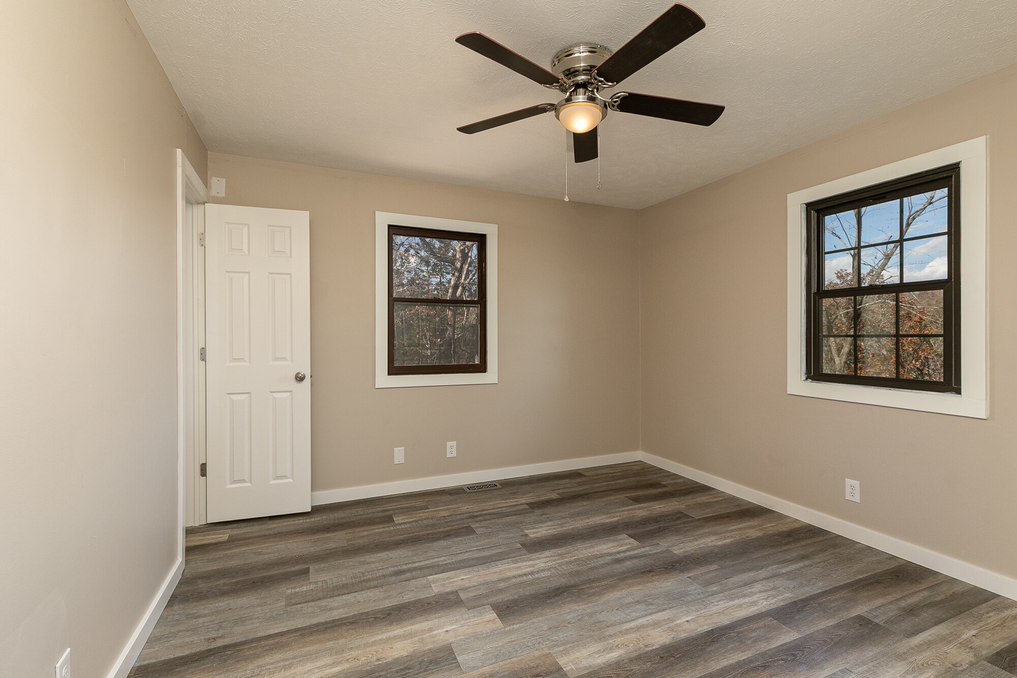 Building Photo - 137 Wallen Blf