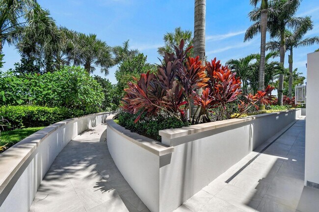 Building Photo - 1 S Coastal Way