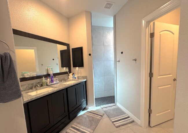 Building Photo - Beautiful 3-Bedroom, 2-Bath Home in East El Paso!