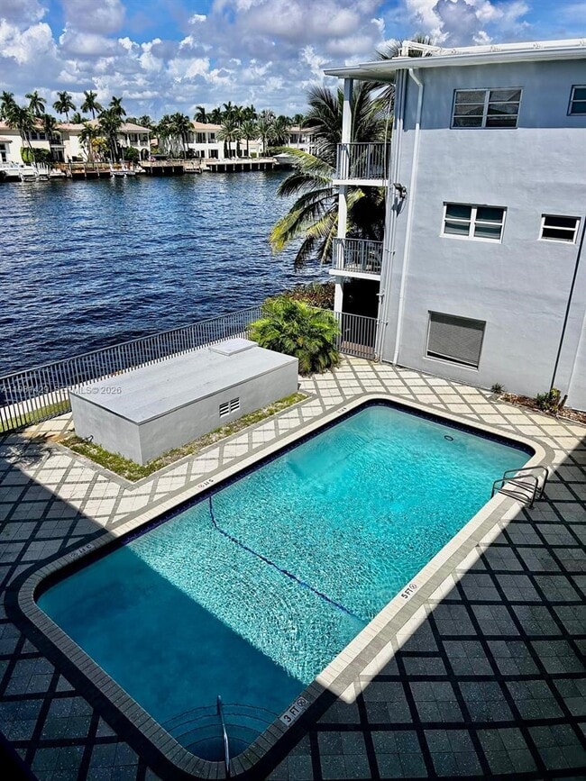 Building Photo - 2200 S Ocean Dr