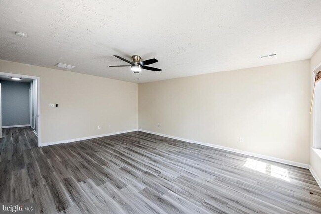 Building Photo - 35184 Pheasant Ridge Rd