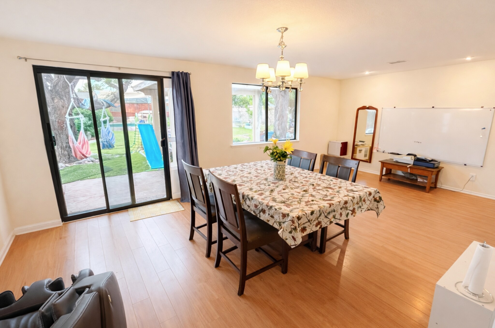 Building Photo - 13099 Meteor Dr