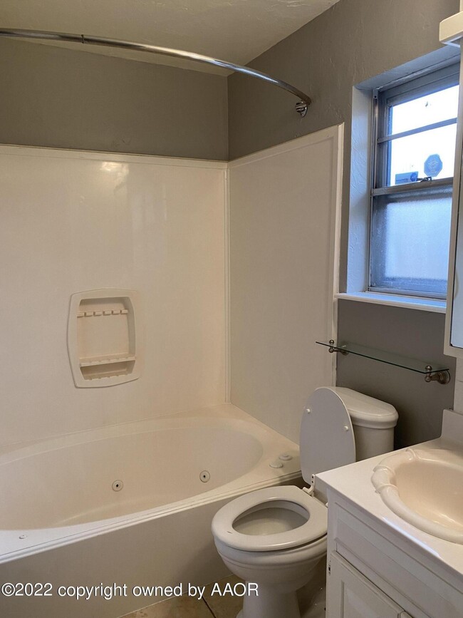 Building Photo - 3730 Rutson Dr