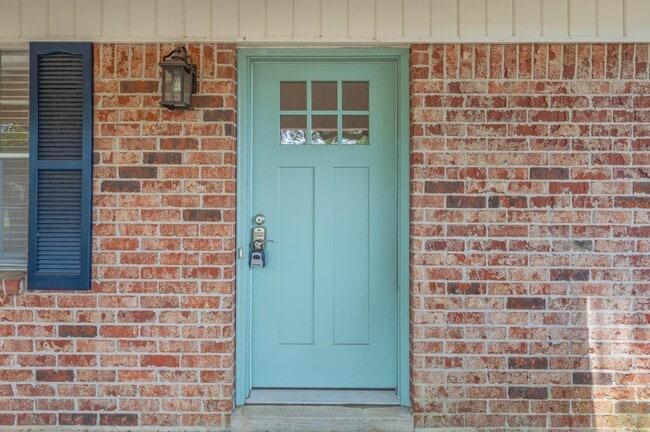 Building Photo - 30 Woodham Ave