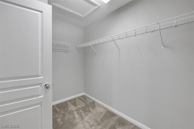 Building Photo - 2089 Waterlily View St