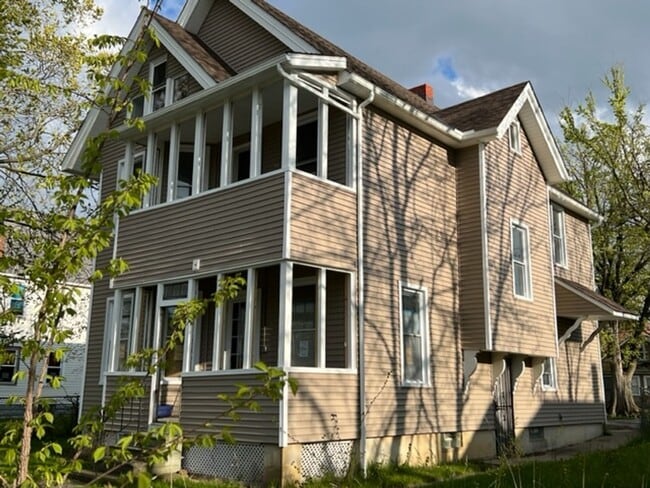 Building Photo - 6701 Madison Ave
