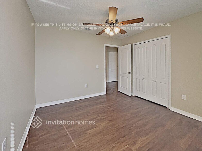 Building Photo - 2729 Hampton Green Ln