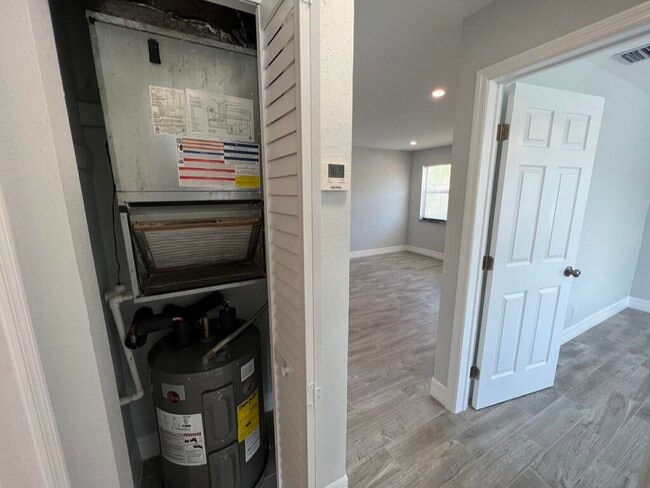 Building Photo - 1319 Douglass Ave