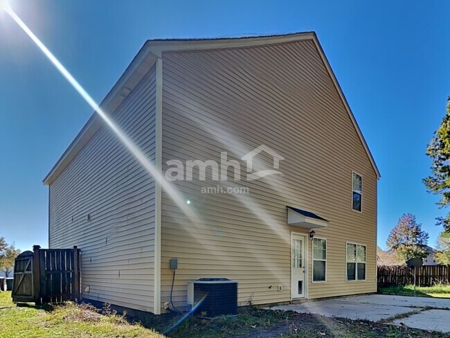 Building Photo - 405 White Bluff Ct