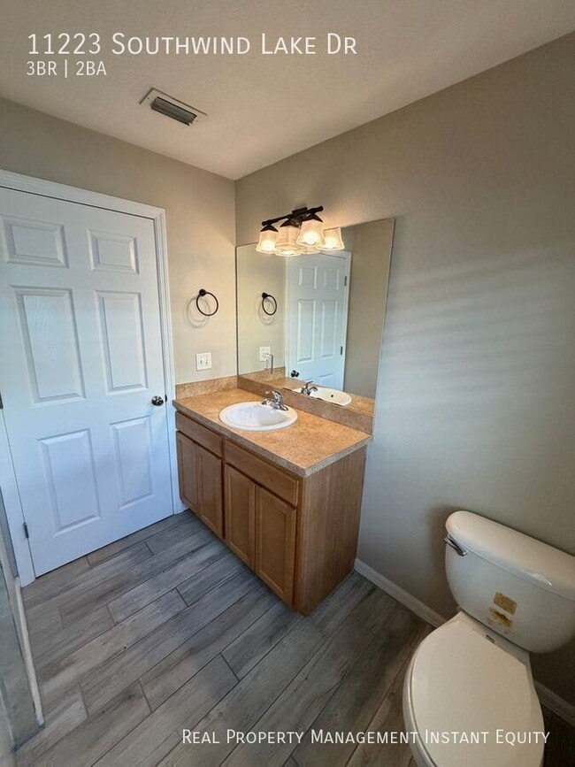 Building Photo - 11223 Southwind Lake Dr