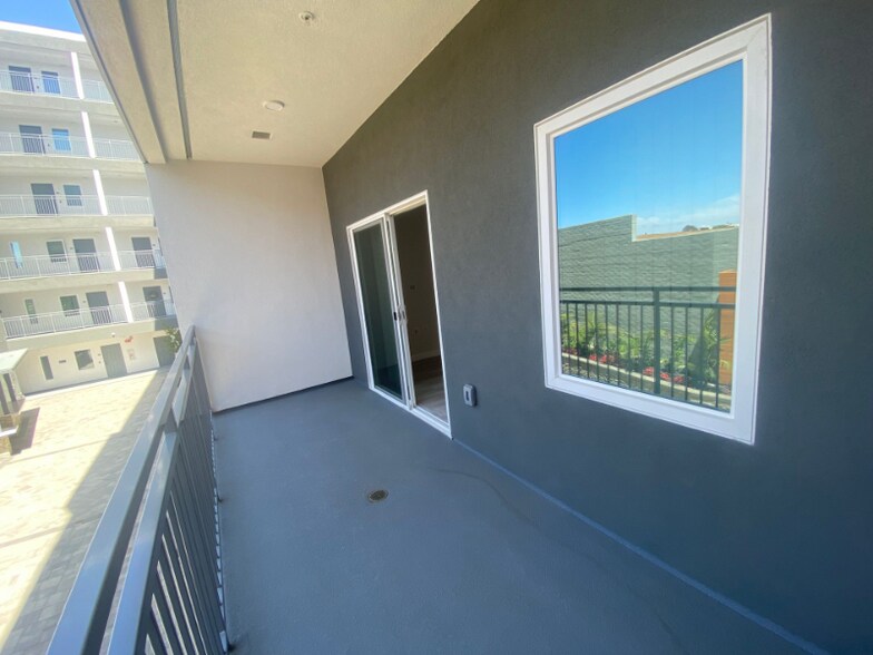 Building Photo - 2341 Ulric St
