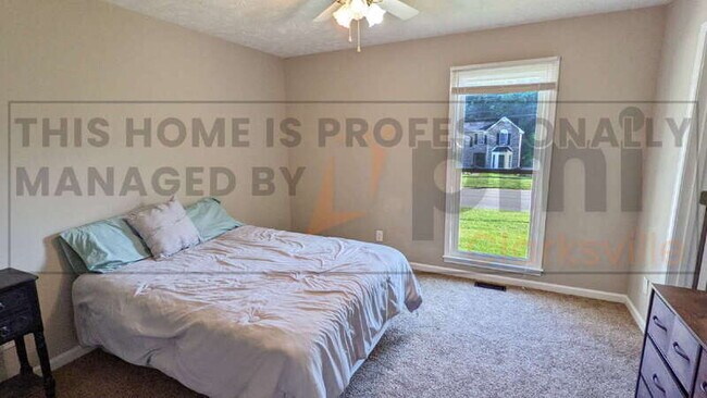 Building Photo - 2408 Shoveler Way