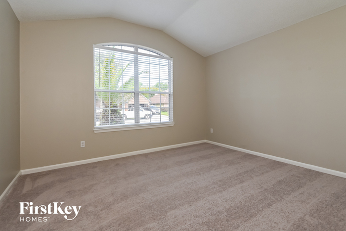 Building Photo - 3383 Shauna Oaks Dr