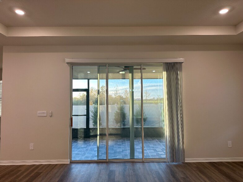 Building Photo - 10721 Tippecanoe Pl