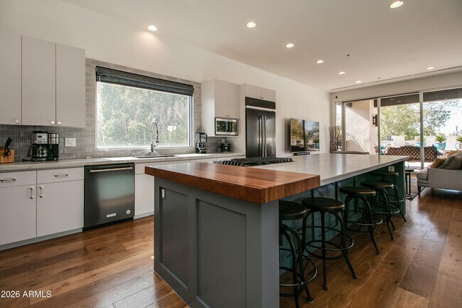 Building Photo - 4201 N Marshall Way