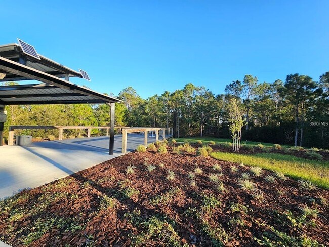 Building Photo - 2667 Swooping Sparrow Dr