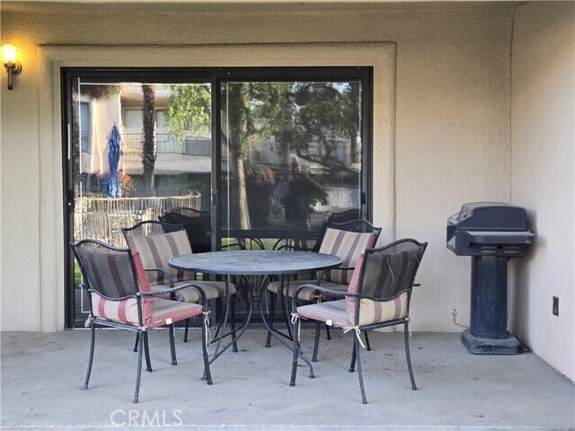 Building Photo - 35200 Cathedral Canyon Dr