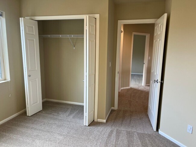 Building Photo - 3bd/2.5ba Snoqualmie Home