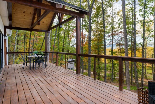 Building Photo - Large New Construction Rental - Old Fort