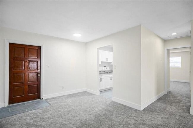 Building Photo - 493 NW 43rd St