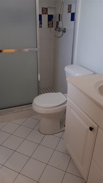 Building Photo - 4169 SW 67th Ave