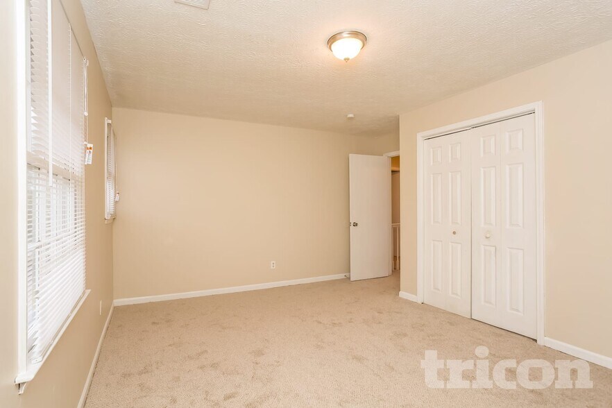 Building Photo - 1686 Underwood Dr SE