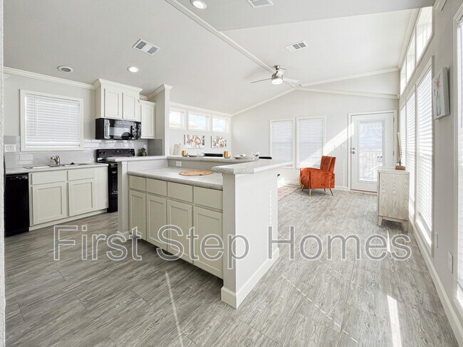 Building Photo - 175 Lamborghini Ln