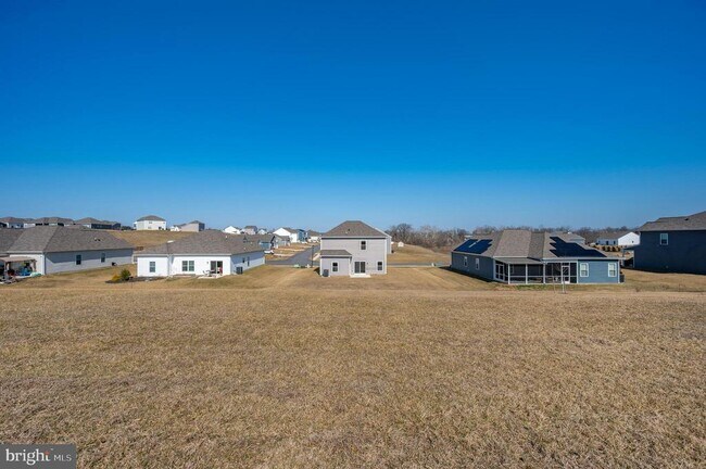 Building Photo - 9962 Roulette Dr