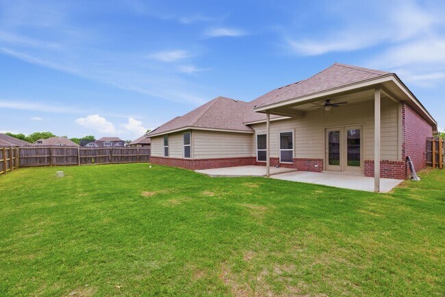 Building Photo - Well Maintained 3-bedroom, 2-bath Home in Desirable Bixby Schools North of River
