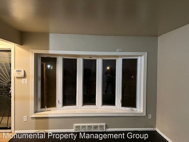 Building Photo - 3 br, 1 bath House - 744 Clair Street