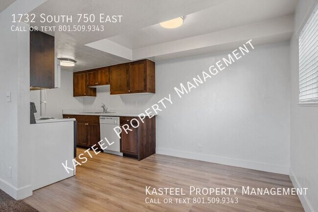 Building Photo - 1732 S 750 E St