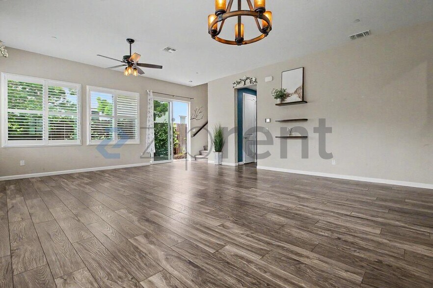 Building Photo - 101 Lily Bay Cir