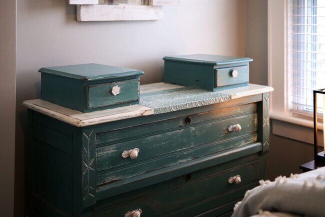 Building Photo - 3576 Portage Point Blvd