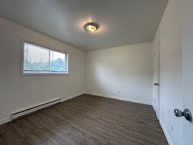 Building Photo - 1815 McKnight Mill Rd