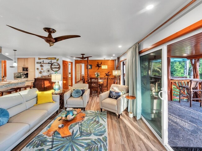 Building Photo - Oceanfront Estate: The Honolii Hale