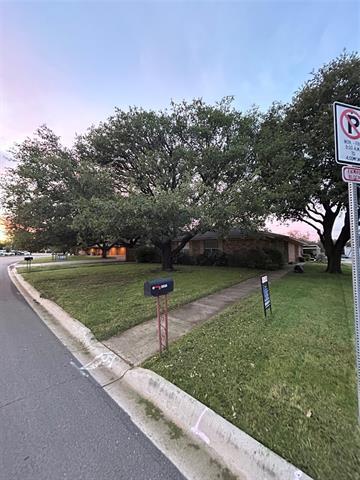 Building Photo - 1302 Crescent St